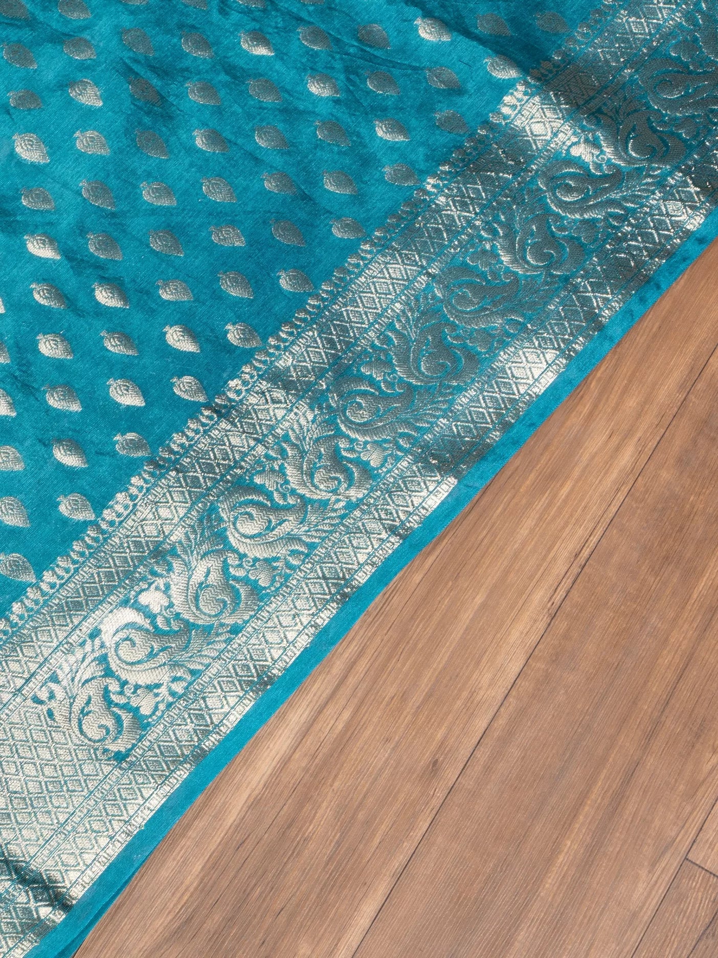 Banarasi Saree with Golden Zari Weave Soft Silk