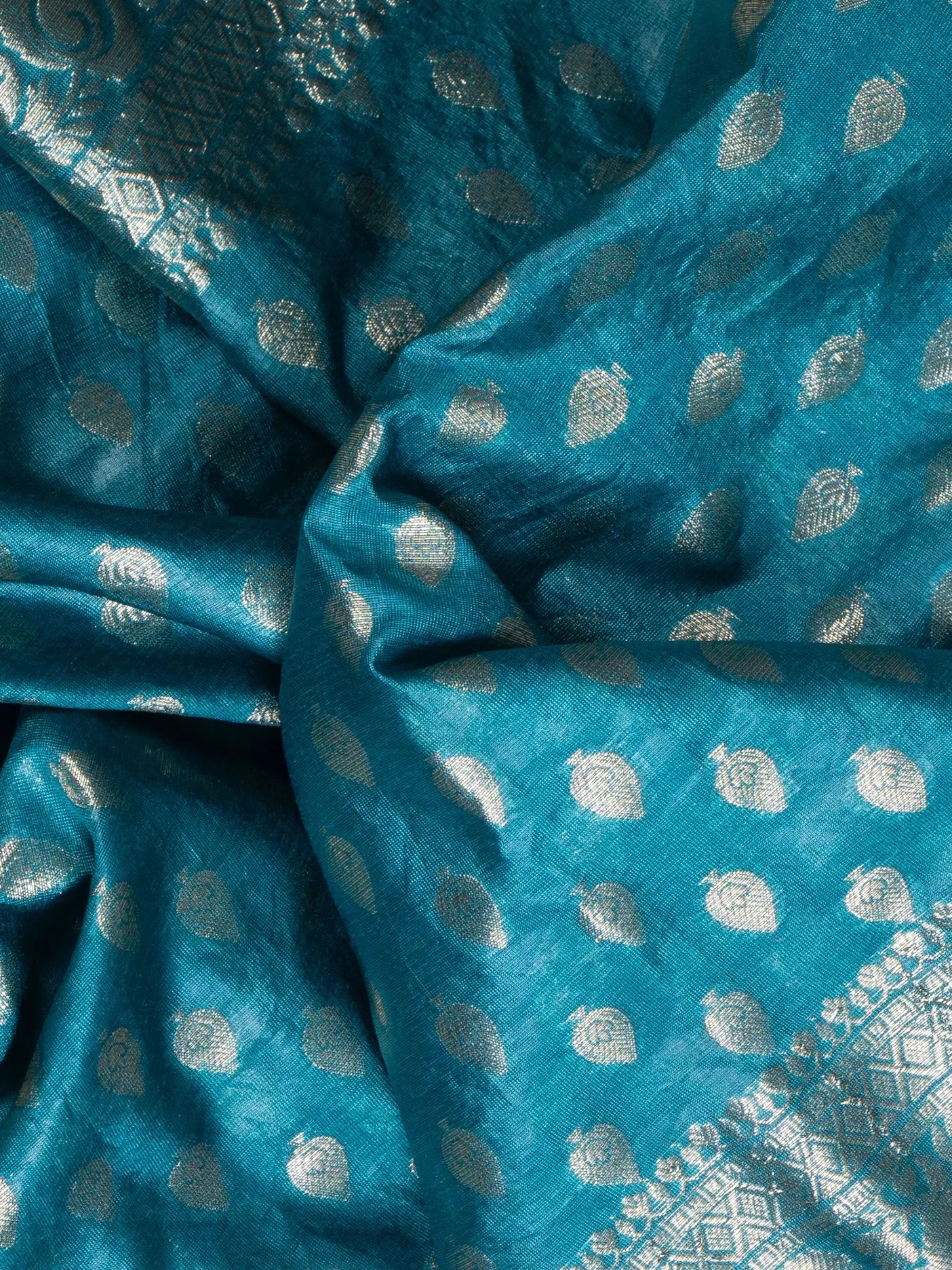 Banarasi Saree with Golden Zari Weave Soft Silk