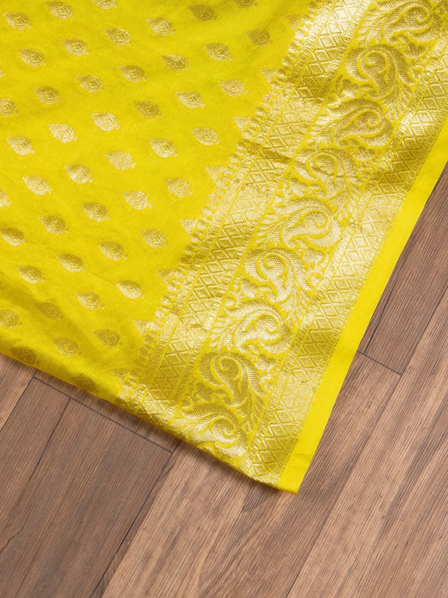 Banarasi Saree with Golden Zari Weave Soft Silk