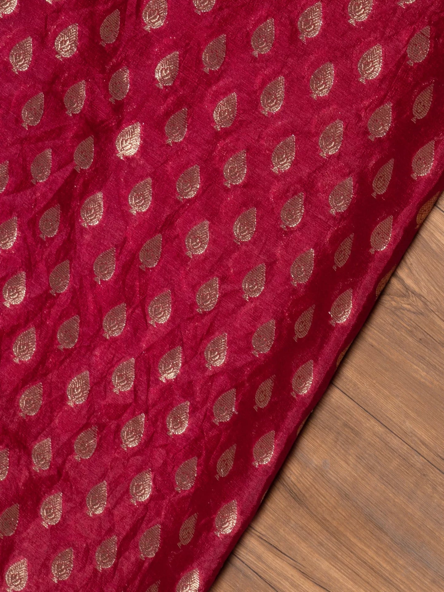 Banarasi Saree with Golden Zari Weave Soft Silk