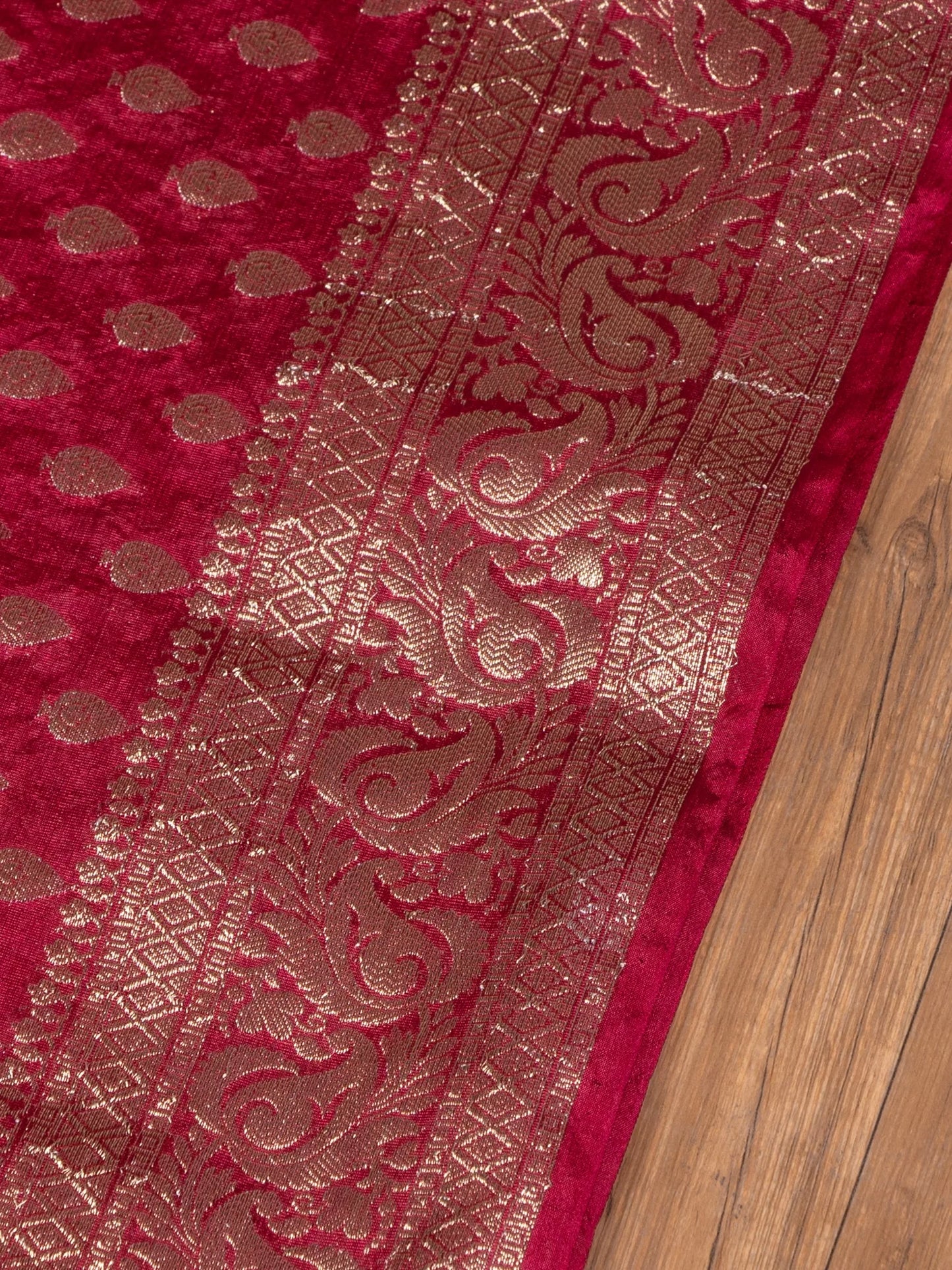 Banarasi Saree with Golden Zari Weave Soft Silk