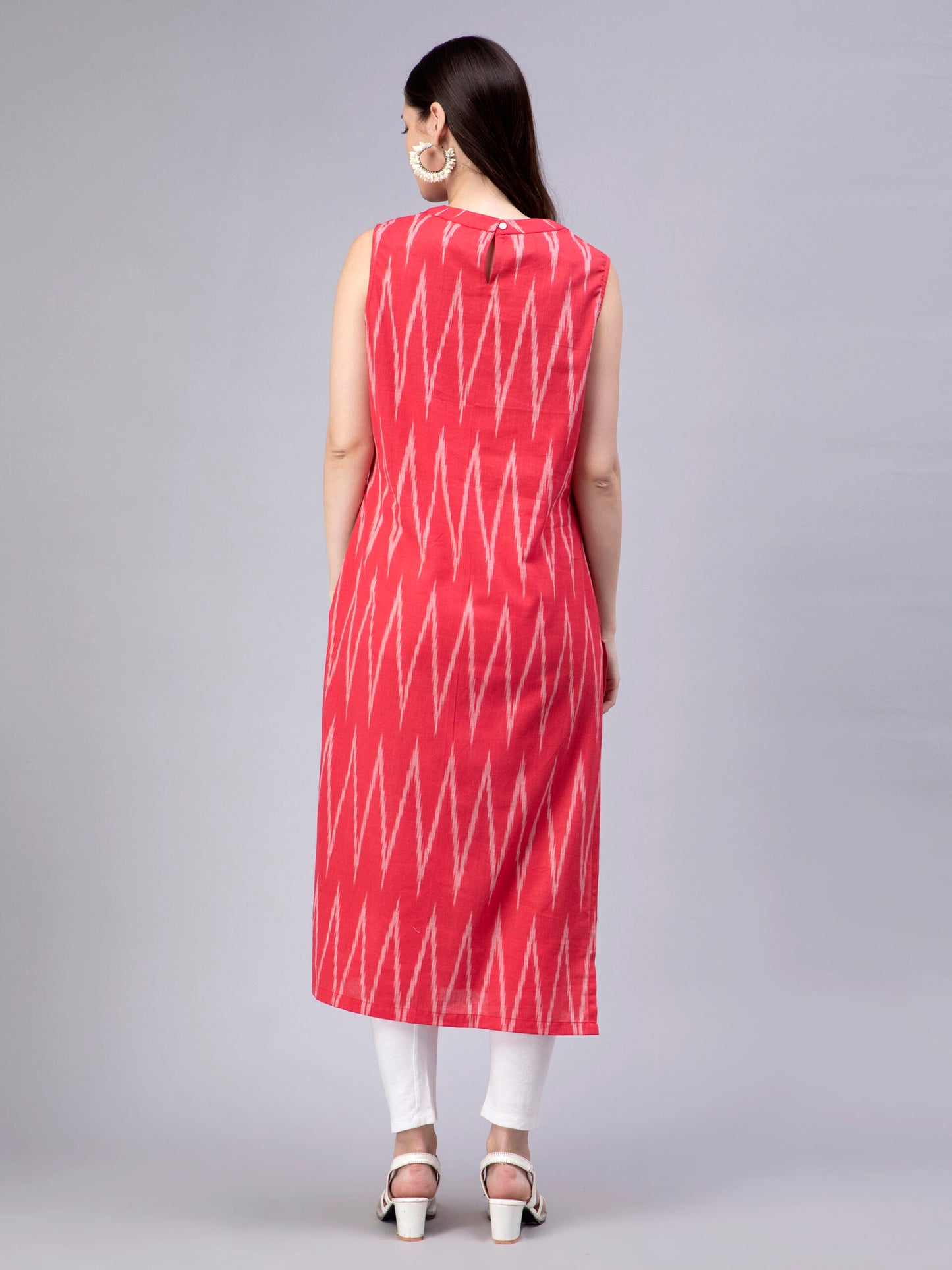 Ethnic Motifs Ikkat Printed Keyhole Neck Cotton Straight Kurta