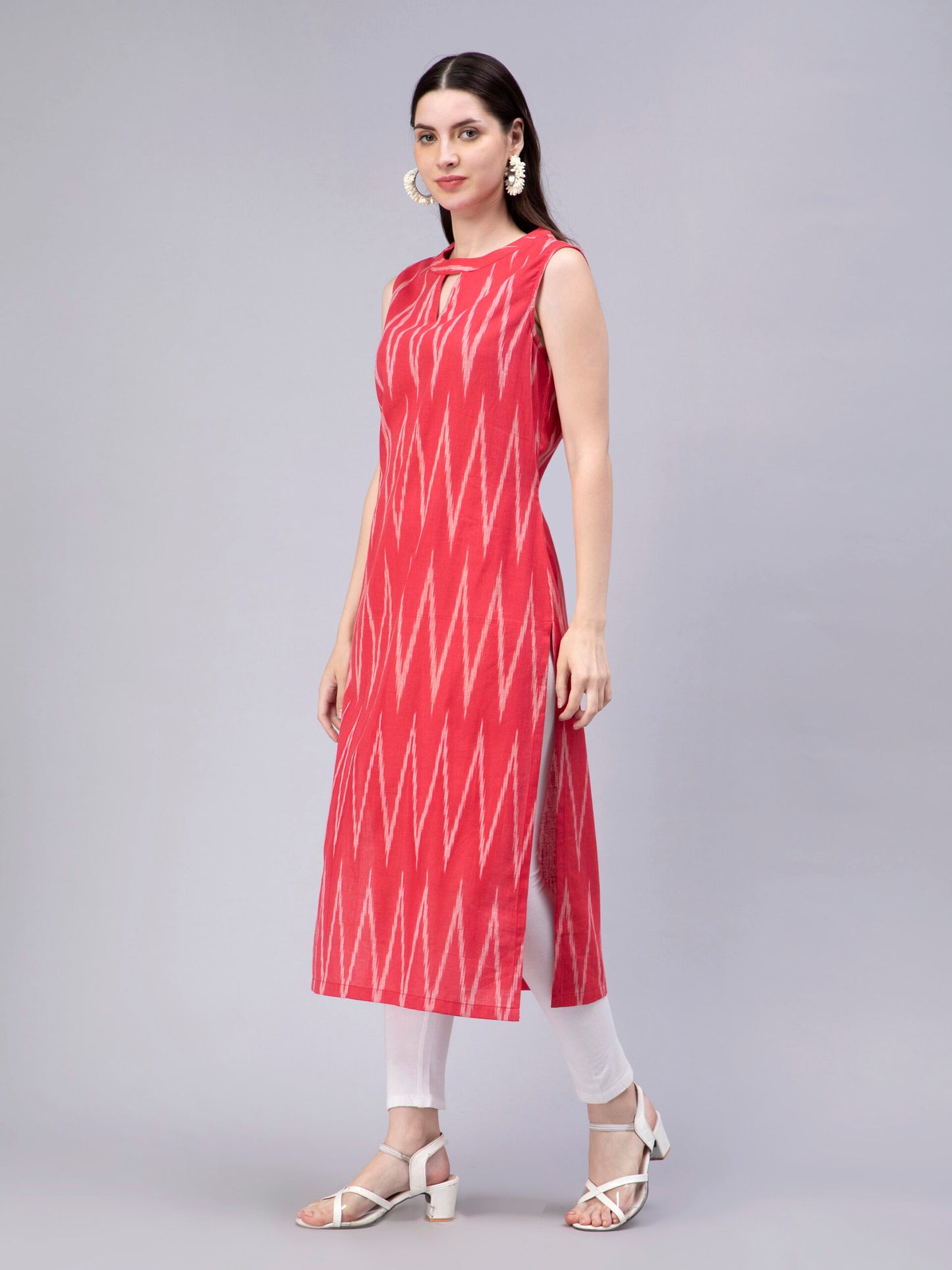 Ethnic Motifs Ikkat Printed Keyhole Neck Cotton Straight Kurta