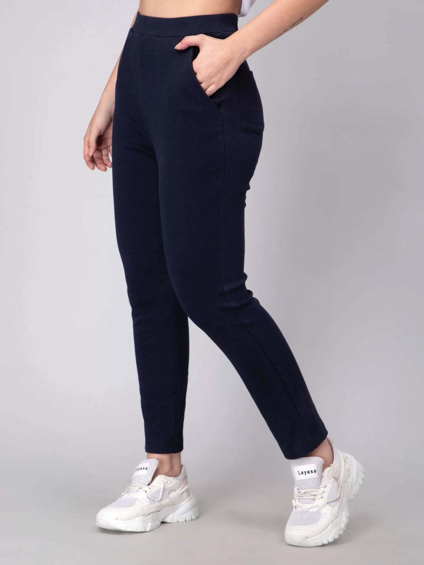 Entellus Blue bootcut Pants with side pockets and two back pockets