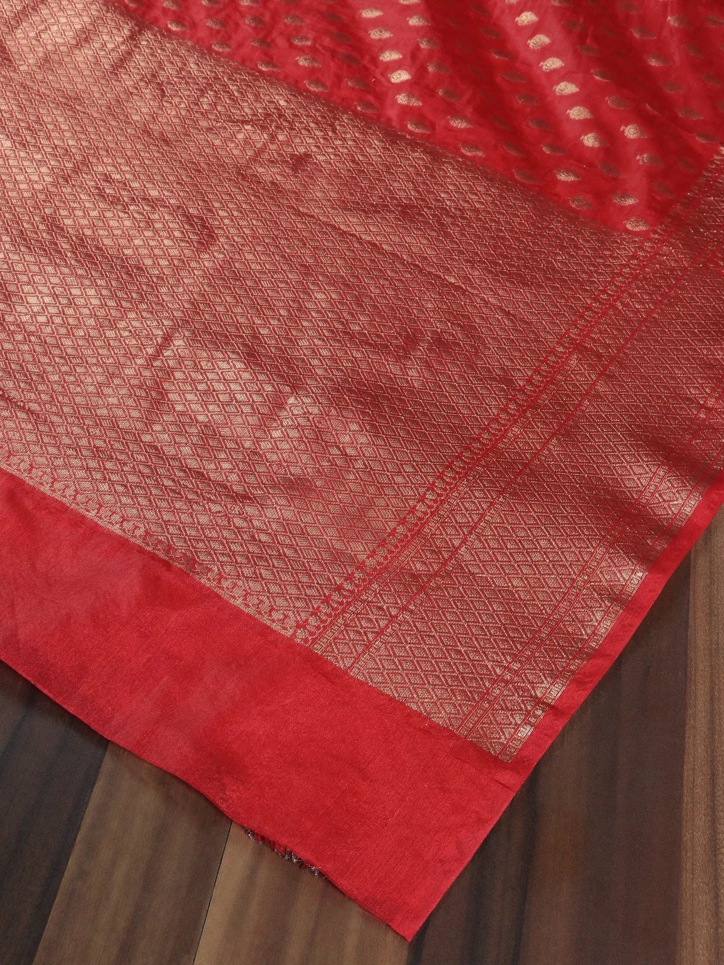 Banarasi Saree with Golden Zari Weave Soft Silk