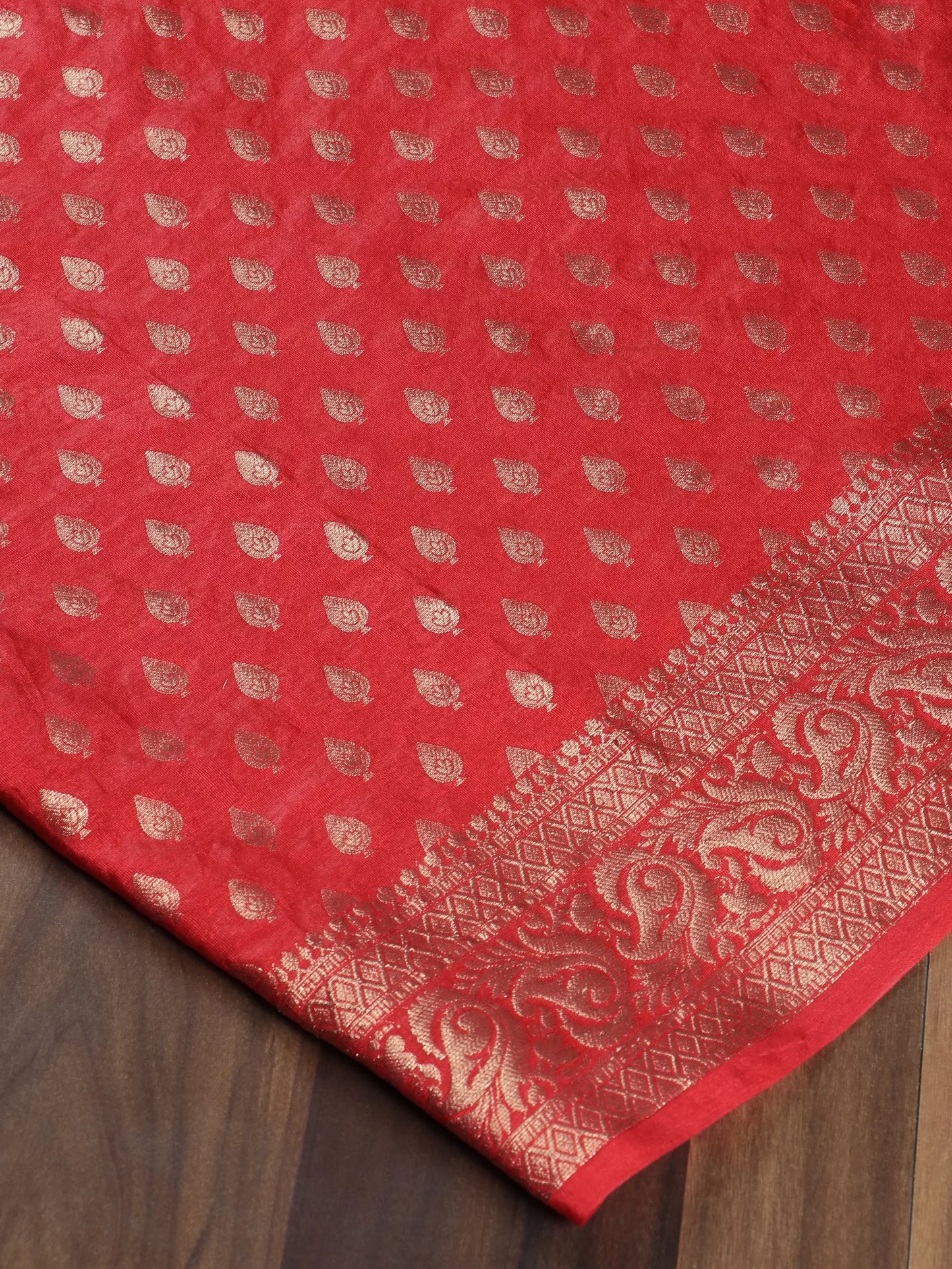 Banarasi Saree with Golden Zari Weave Soft Silk